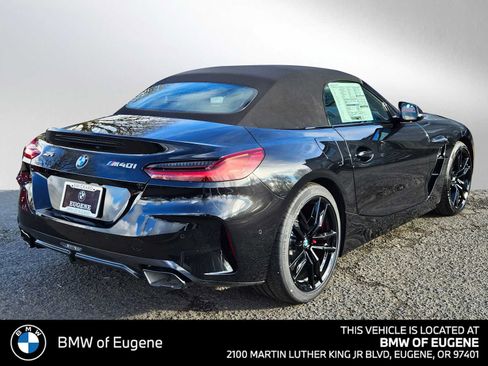 New 2026 BMW Z4 M40i w/ Premium Package image 3