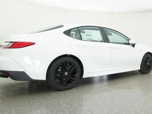 New 2026 Toyota Camry SE image 21