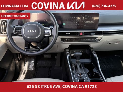 Certified 2024 Kia Sorento S w/ Panoramic Sunroof Package image 25