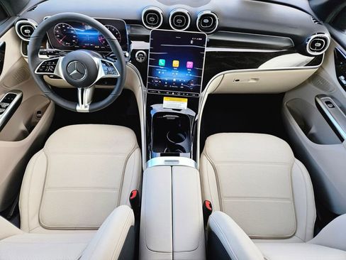 New 2026 Mercedes-Benz GLC 300 4MATIC image 12