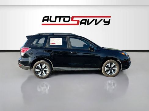 Used 2017 Subaru Forester 2.5i Premium AWD/4WD image 8