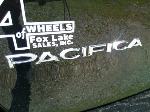 Used 2018 Chrysler Pacifica Touring Plus w/ Tire & Wheel Group image 15