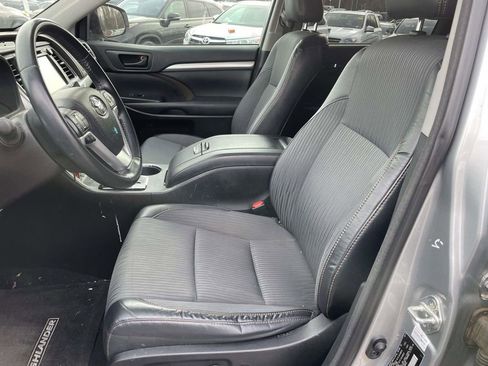 Used 2018 Toyota Highlander Plus image 28
