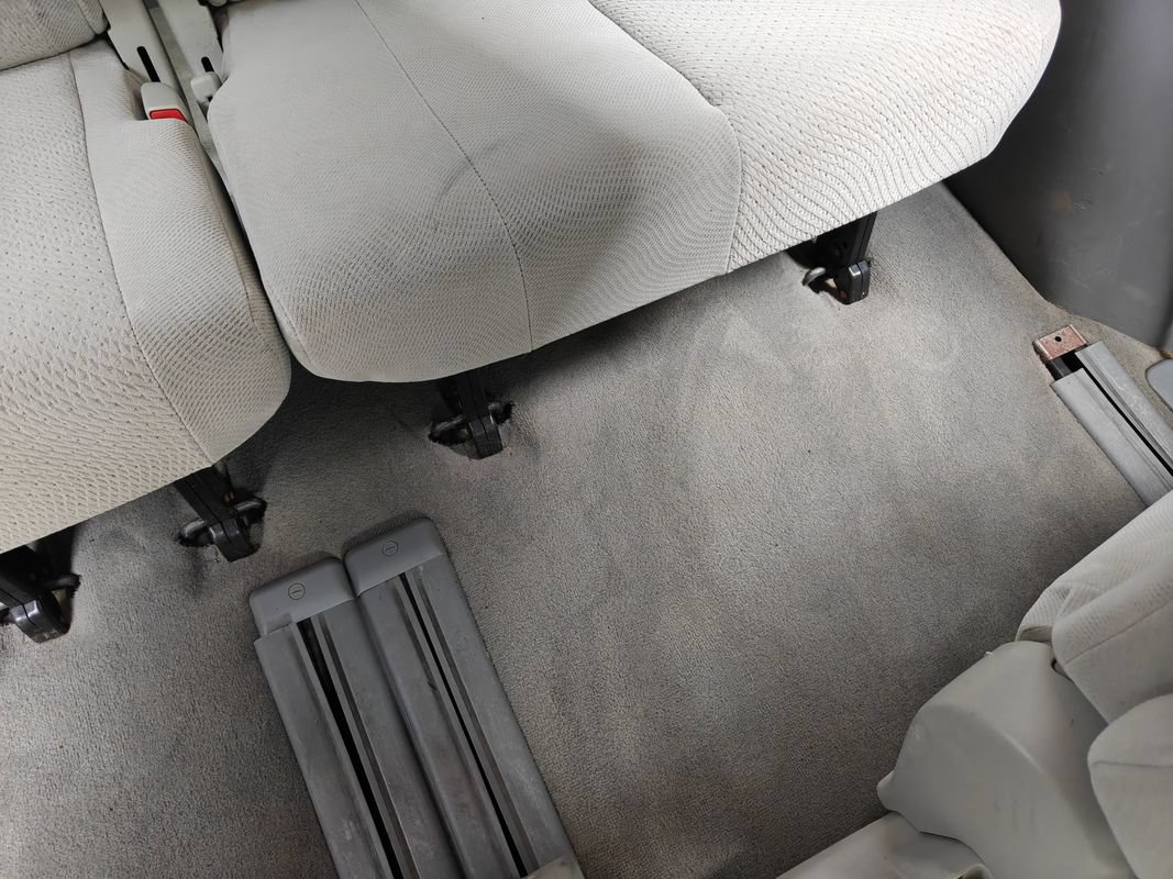 Used 2011 Toyota Sienna LE FWD image 25