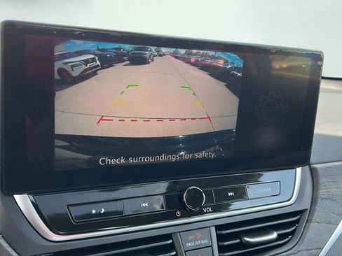 New 2025 Nissan Altima 2.5 SV w/ SV Premium Package AWD/4WD image 8