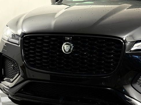 New 2026 Jaguar F-PACE R-Dynamic S image 11