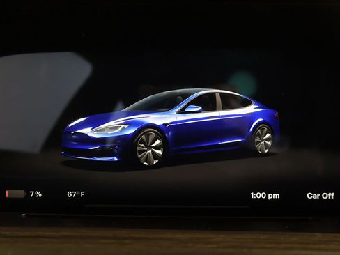 Used 2022 Tesla Model S AWD/4WD image 39