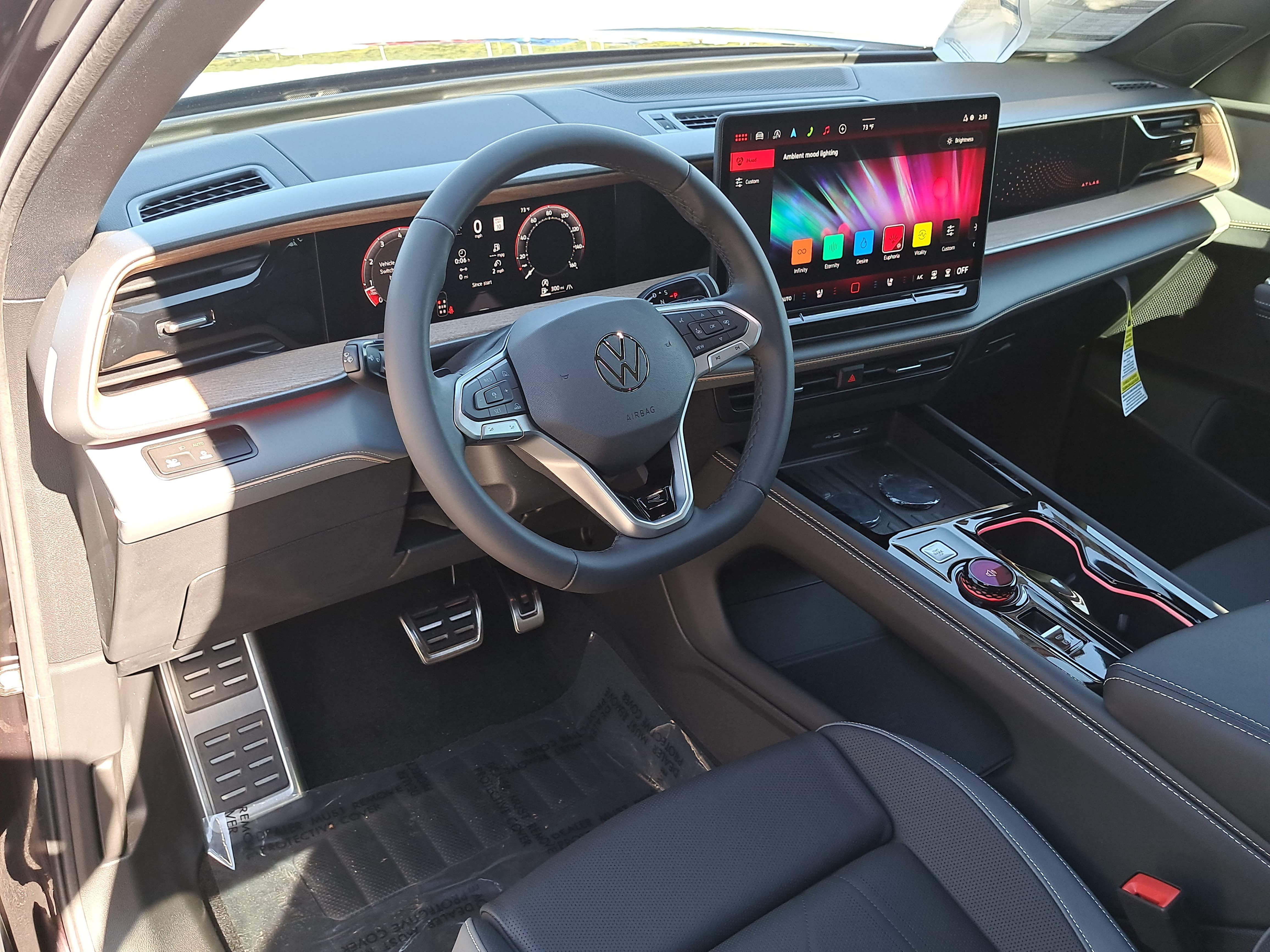 New 2027 Volkswagen Atlas SEL R-Line AWD/4WD image 18