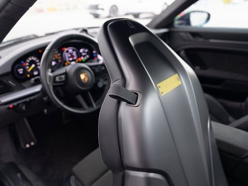Certified 2022 Porsche 911 GT3 RWD image 19