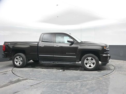 Used 2018 Chevrolet Silverado 1500 LTZ Z71 w/ LTZ Plus Package AWD/4WD image 9