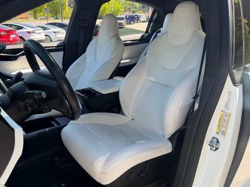 Used 2018 Tesla Model X 100D image 26