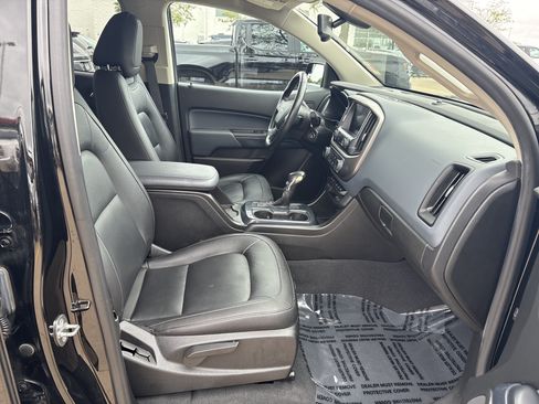 Used 2022 Chevrolet Colorado Z71 AWD/4WD image 18