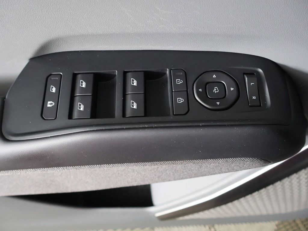 Used 2024 Kia EV9 Land AWD/4WD image 41