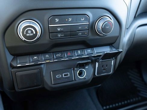 Used 2026 Chevrolet Silverado 1500 Custom image 18