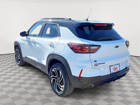 Certified 2024 Chevrolet TrailBlazer RS w/ Driver Confidence Package image 7