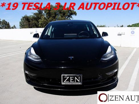 Used 2019 Tesla Model 3 Standard Range Plus image 3