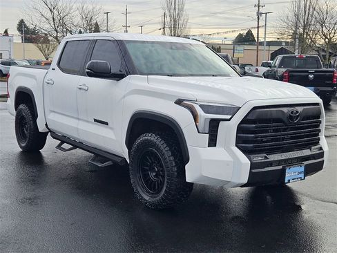 Used 2024 Toyota Tundra SR5 image 8