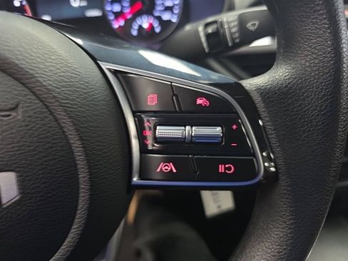 Used 2024 Kia Forte LXS FWD image 25
