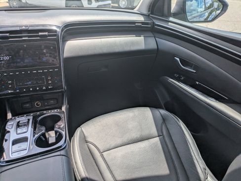 Used 2024 Hyundai Tucson Limited image 18