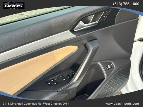 Used 2020 Volkswagen Jetta SE w/ SE Cold Weather Package FWD image 14