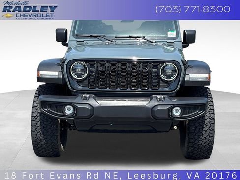 Used 2024 Jeep Wrangler Unlimited Sport AWD/4WD image 9