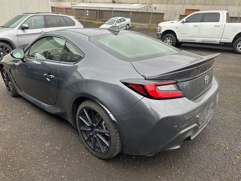 Used 2024 Toyota GR86 Premium image 5