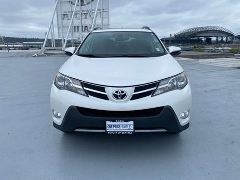 Used 2015 Toyota RAV4 Limited w/ Technology Package AWD/4WD image 3