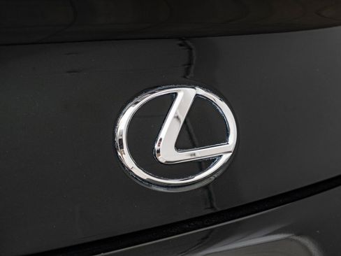Used 2004 Lexus SC 430 Convertible RWD image 18