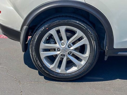 Used 2013 Nissan Juke S FWD image 10