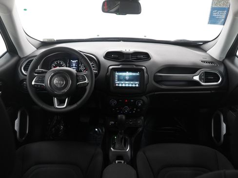 Used 2019 Jeep Renegade Latitude w/ Popular Equipment Group image 13