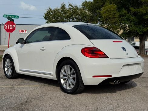 Used 2013 Volkswagen Beetle TDI FWD image 4