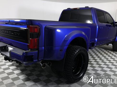 Used 2026 Ford F450 Platinum w/ FX4 Off-Road Package image 5