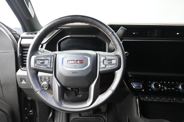 Used 2025 GMC Sierra 2500 AT4 AWD/4WD image 19