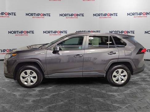 Used 2022 Toyota RAV4 LE image 3