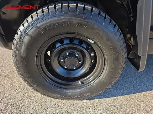 Used 2011 Toyota FJ Cruiser 2WD w/ Convenience Pkg image 2