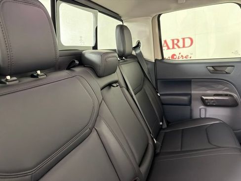 Certified 2024 Ford Maverick Lariat w/ Black Appearance Package FWD image 18