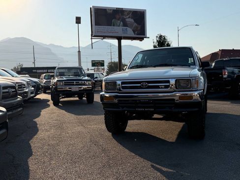 Used 1992 Toyota Pickup Deluxe AWD/4WD image 83