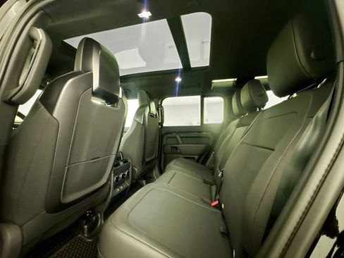 New 2026 Land Rover Defender 110 OCTA image 23