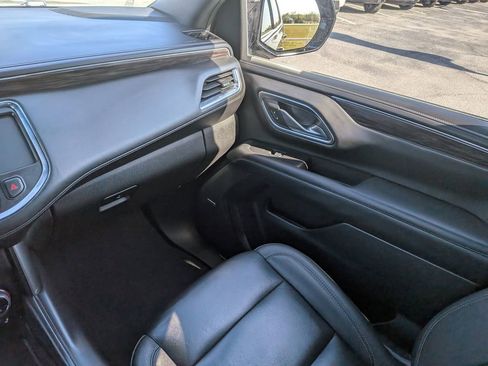 Used 2024 Chevrolet Tahoe LT RWD image 18
