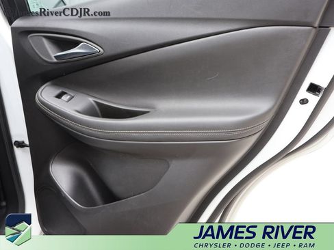 Used 2023 Buick Encore GX Essence w/ Experience Buick Package AWD/4WD image 11