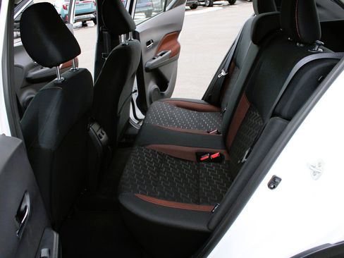 Used 2024 Nissan Kicks SR FWD image 15