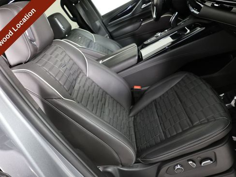 Used 2023 Cadillac Escalade V AWD/4WD image 42