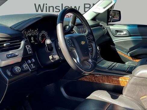 Used 2018 Chevrolet Tahoe Premier AWD/4WD image 17