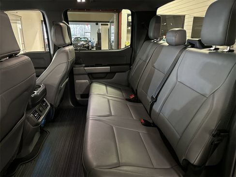 Used 2025 Ford F150 Lightning Flash image 24