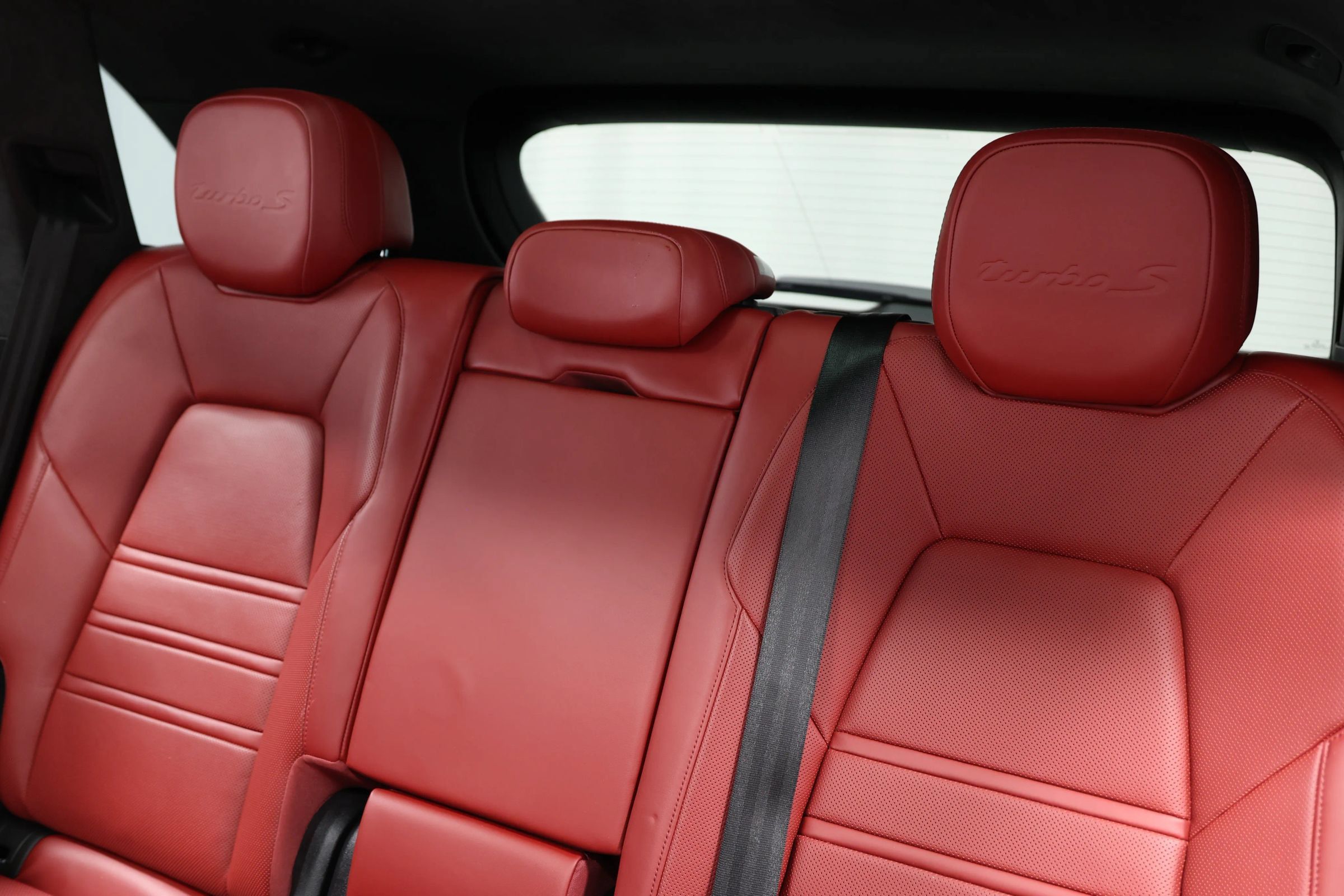 Used 2021 Porsche Cayenne Turbo S AWD/4WD image 63