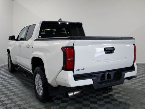 Certified 2024 Toyota Tacoma SR5 AWD/4WD image 4