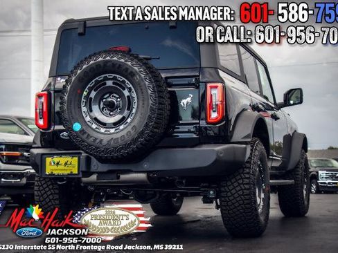 New 2025 Ford Bronco Outer Banks w/ Sasquatch Package AWD/4WD image 6
