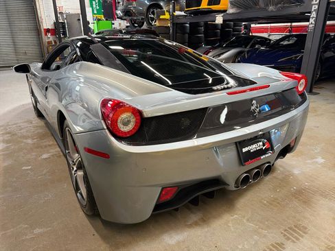 Used 2013 Ferrari 458 Italia Coupe RWD image 8