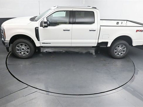 New 2026 Ford F250 Lariat w/ Lariat Ultimate Package image 19