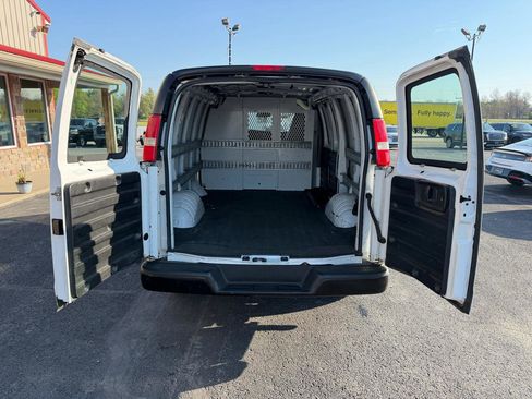 Used 2019 Chevrolet Express 2500 image 6